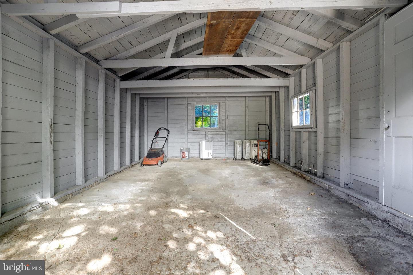 2621 2ND RD N, ARLINGTON, Virginia 22201, 2 Bedrooms Bedrooms, ,1 BathroomBathrooms,Residential,For sale,2621 2ND RD N,VAAR2064880 MLS # VAAR2064880