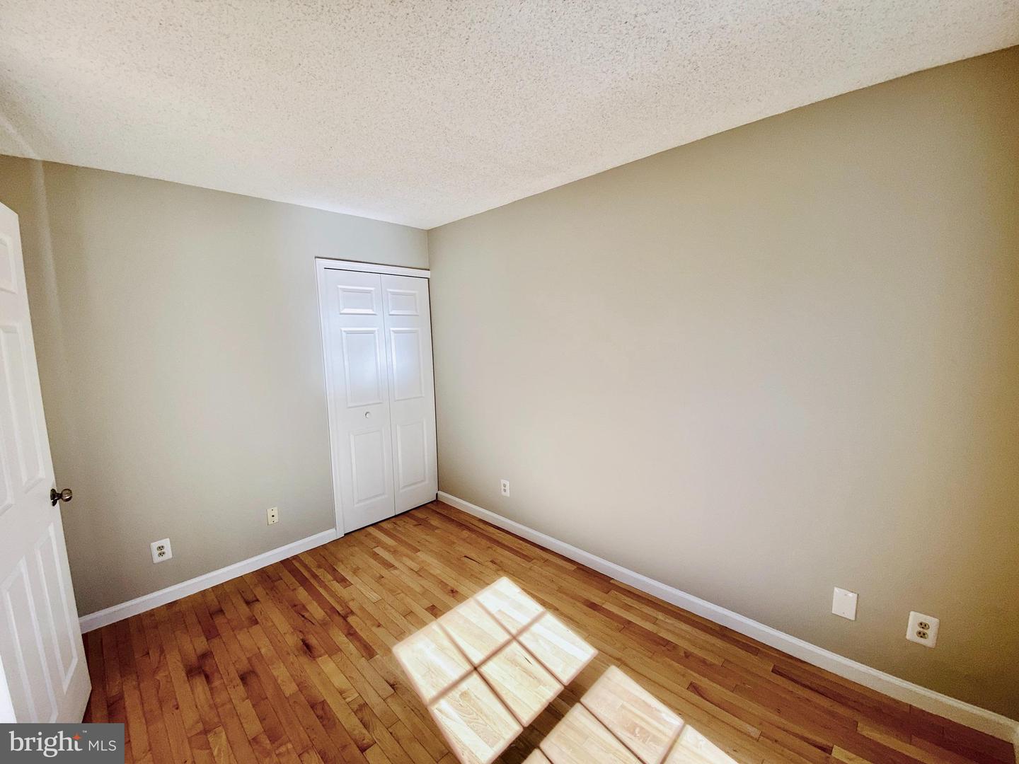 1106 HUNTMASTER TER NE #202, LEESBURG, Virginia 20176, 3 Bedrooms Bedrooms, 8 Rooms Rooms,2 BathroomsBathrooms,Residential,For sale,1106 HUNTMASTER TER NE #202,VALO2108950 MLS # VALO2108950