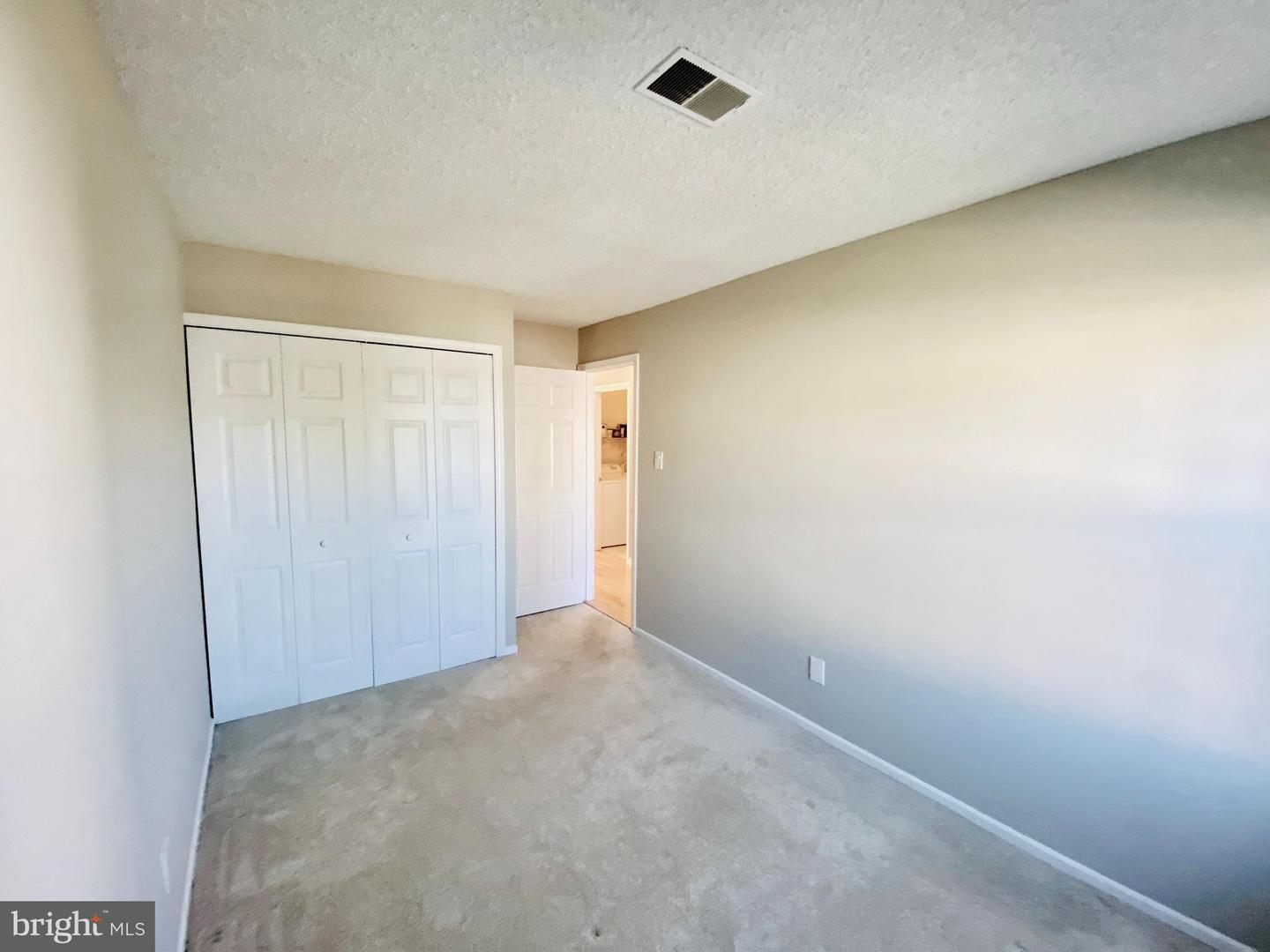 1106 HUNTMASTER TER NE #202, LEESBURG, Virginia 20176, 3 Bedrooms Bedrooms, 8 Rooms Rooms,2 BathroomsBathrooms,Residential,For sale,1106 HUNTMASTER TER NE #202,VALO2108950 MLS # VALO2108950