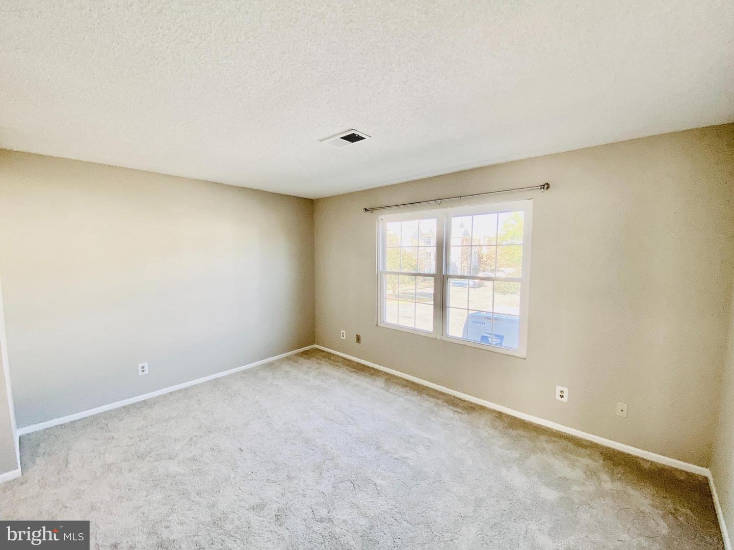 1106 HUNTMASTER TER NE #202, LEESBURG, Virginia 20176, 3 Bedrooms Bedrooms, 8 Rooms Rooms,2 BathroomsBathrooms,Residential,For sale,1106 HUNTMASTER TER NE #202,VALO2108950 MLS # VALO2108950