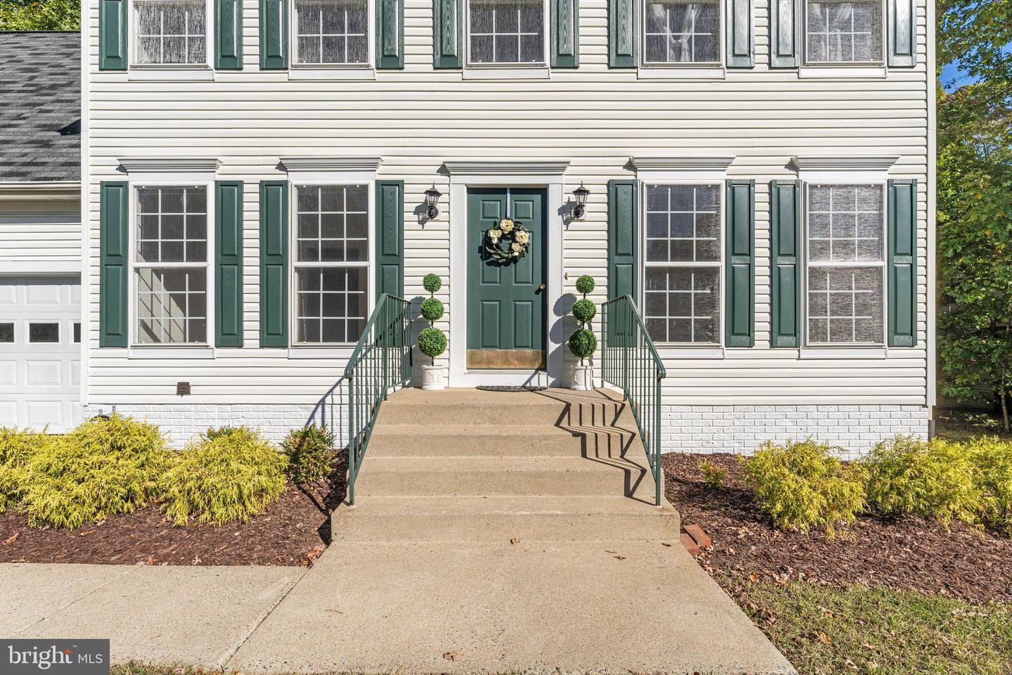 9419 HICKORY HILL DR, FREDERICKSBURG, Virginia 22408, 4 Bedrooms Bedrooms, 12 Rooms Rooms,3 BathroomsBathrooms,Residential,For sale,9419 HICKORY HILL DR,VASP2036924 MLS # VASP2036924