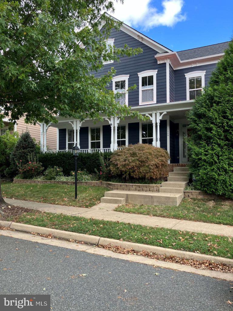 1005 GRAHAM DR, FREDERICKSBURG, Virginia 22401, 4 Bedrooms Bedrooms, ,3 BathroomsBathrooms,Residential,For sale,1005 GRAHAM DR,VAFB2009118 MLS # VAFB2009118