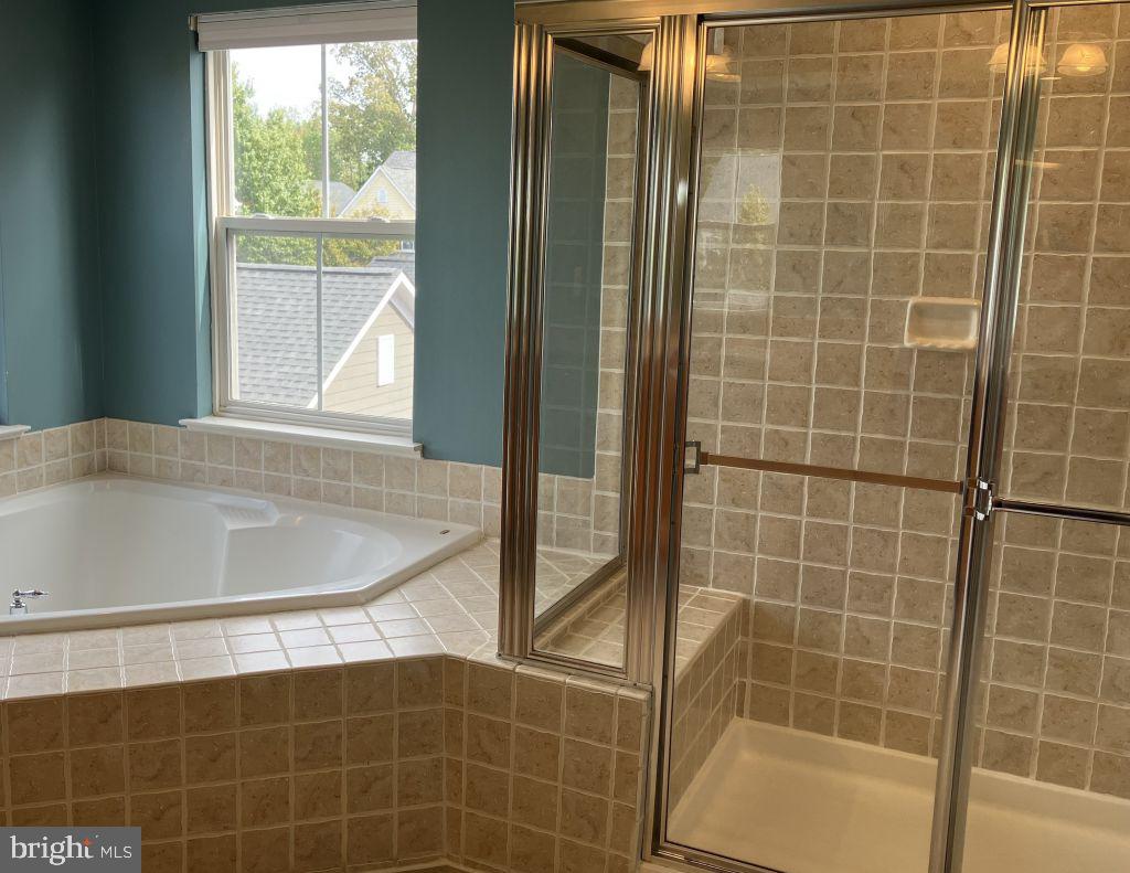 1005 GRAHAM DR, FREDERICKSBURG, Virginia 22401, 4 Bedrooms Bedrooms, ,3 BathroomsBathrooms,Residential,For sale,1005 GRAHAM DR,VAFB2009118 MLS # VAFB2009118