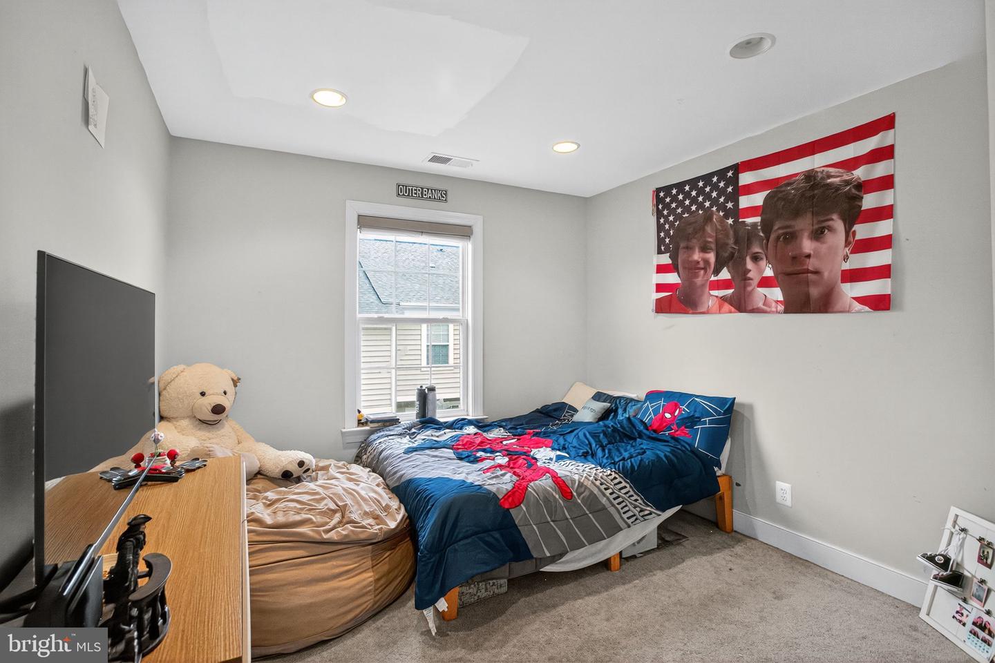 2044 BLUNT LN, ALEXANDRIA, Virginia 22303, 3 Bedrooms Bedrooms, ,3 BathroomsBathrooms,Residential,For sale,2044 BLUNT LN,VAFX2274524 MLS # VAFX2274524