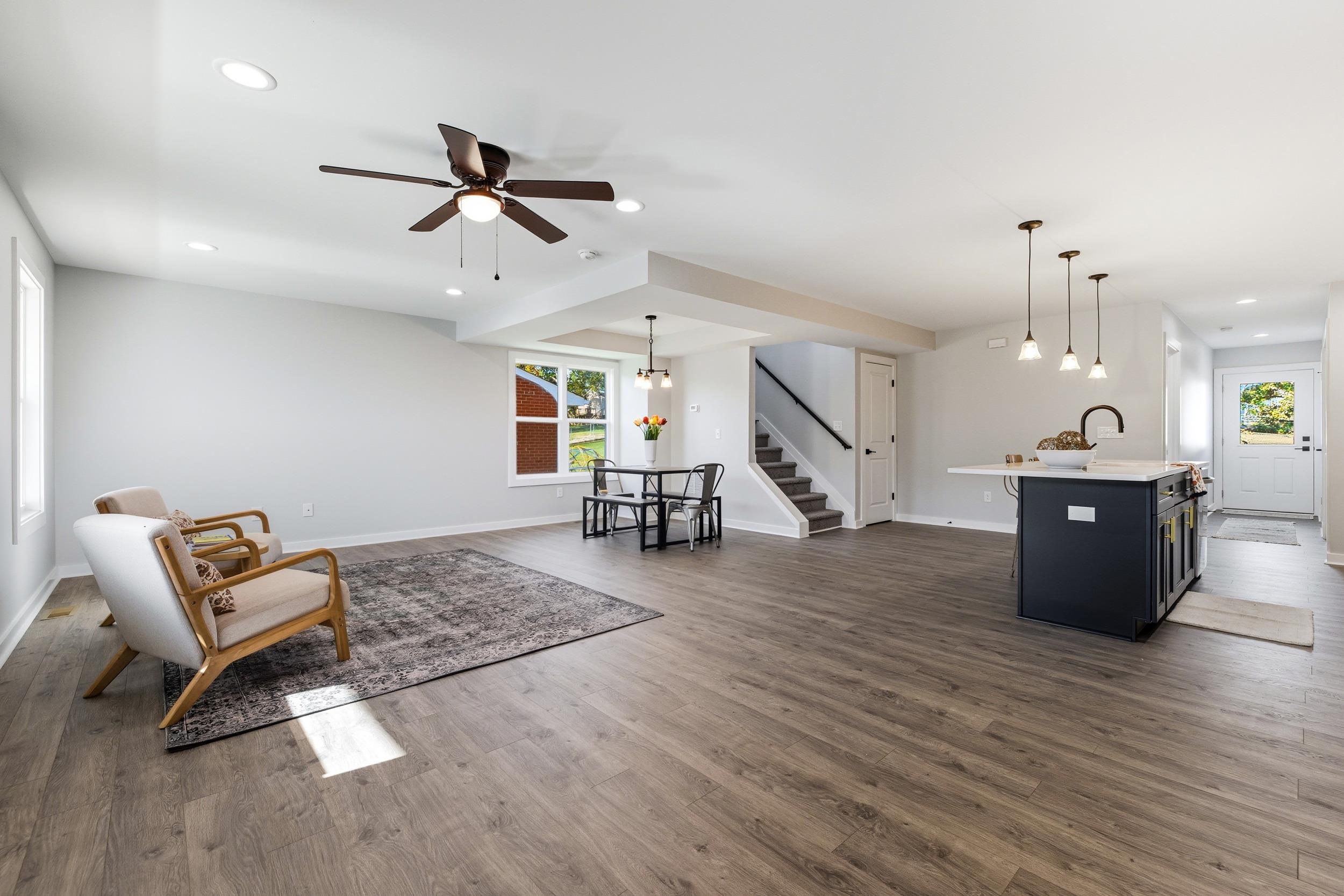 416 GRUBERT AVE, STAUNTON, Virginia 24401, 3 Bedrooms Bedrooms, ,2 BathroomsBathrooms,Residential,416 GRUBERT AVE,670217 MLS # 670217