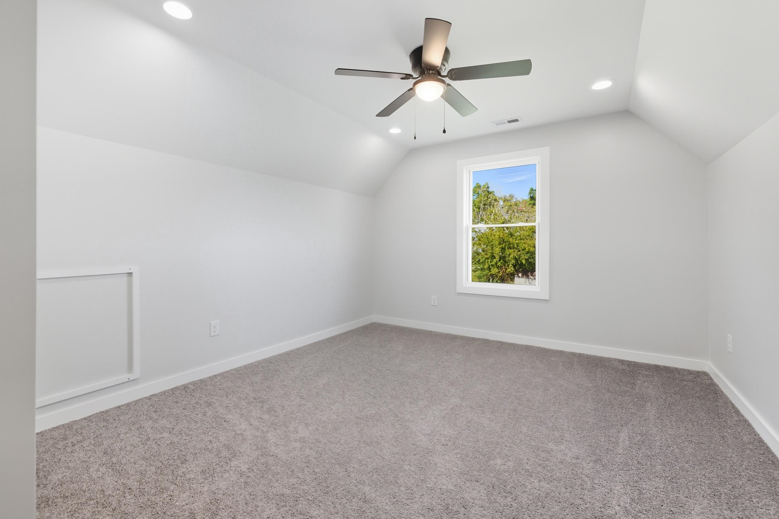 416 GRUBERT AVE, STAUNTON, Virginia 24401, 3 Bedrooms Bedrooms, ,2 BathroomsBathrooms,Residential,416 GRUBERT AVE,670217 MLS # 670217