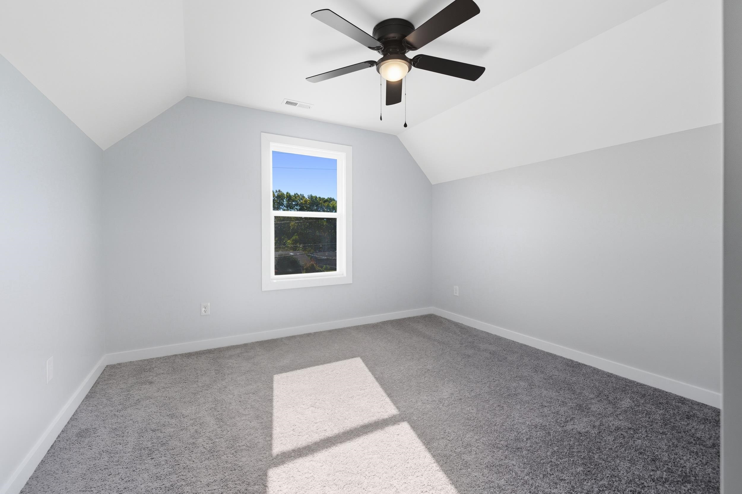 416 GRUBERT AVE, STAUNTON, Virginia 24401, 3 Bedrooms Bedrooms, ,2 BathroomsBathrooms,Residential,416 GRUBERT AVE,670217 MLS # 670217
