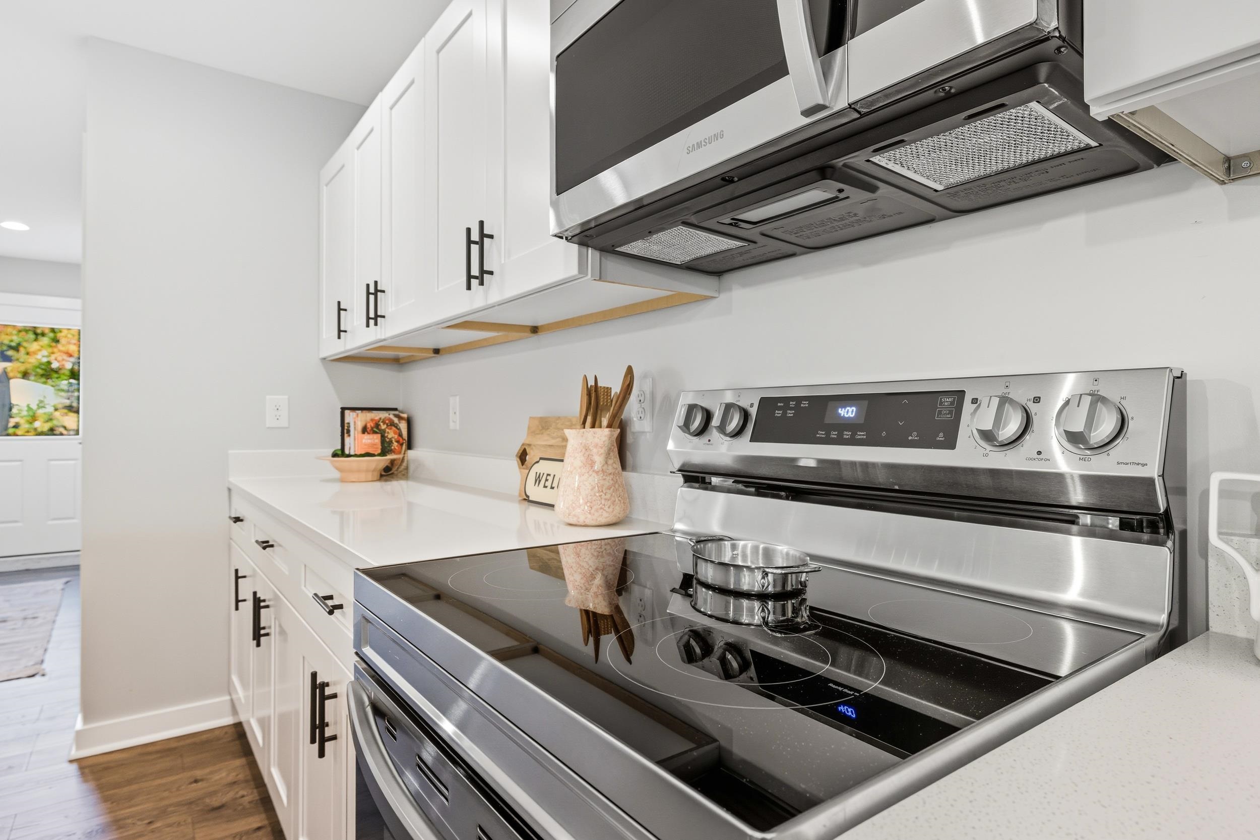 416 GRUBERT AVE, STAUNTON, Virginia 24401, 3 Bedrooms Bedrooms, ,2 BathroomsBathrooms,Residential,416 GRUBERT AVE,670217 MLS # 670217