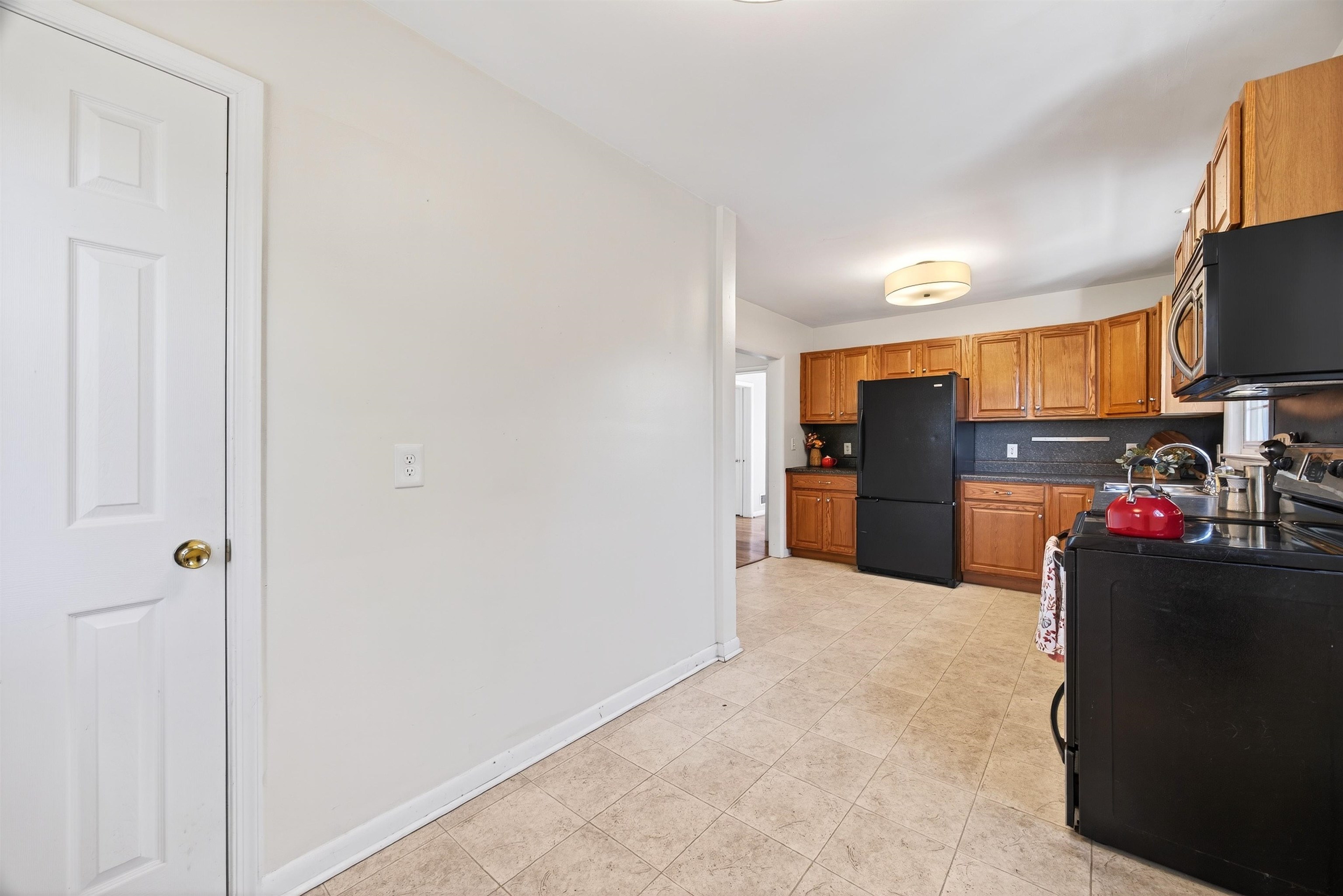 19 N LYNNHAVEN DR, STAUNTON, Virginia 24401, 4 Bedrooms Bedrooms, ,2 BathroomsBathrooms,Residential,19 N LYNNHAVEN DR,670218 MLS # 670218
