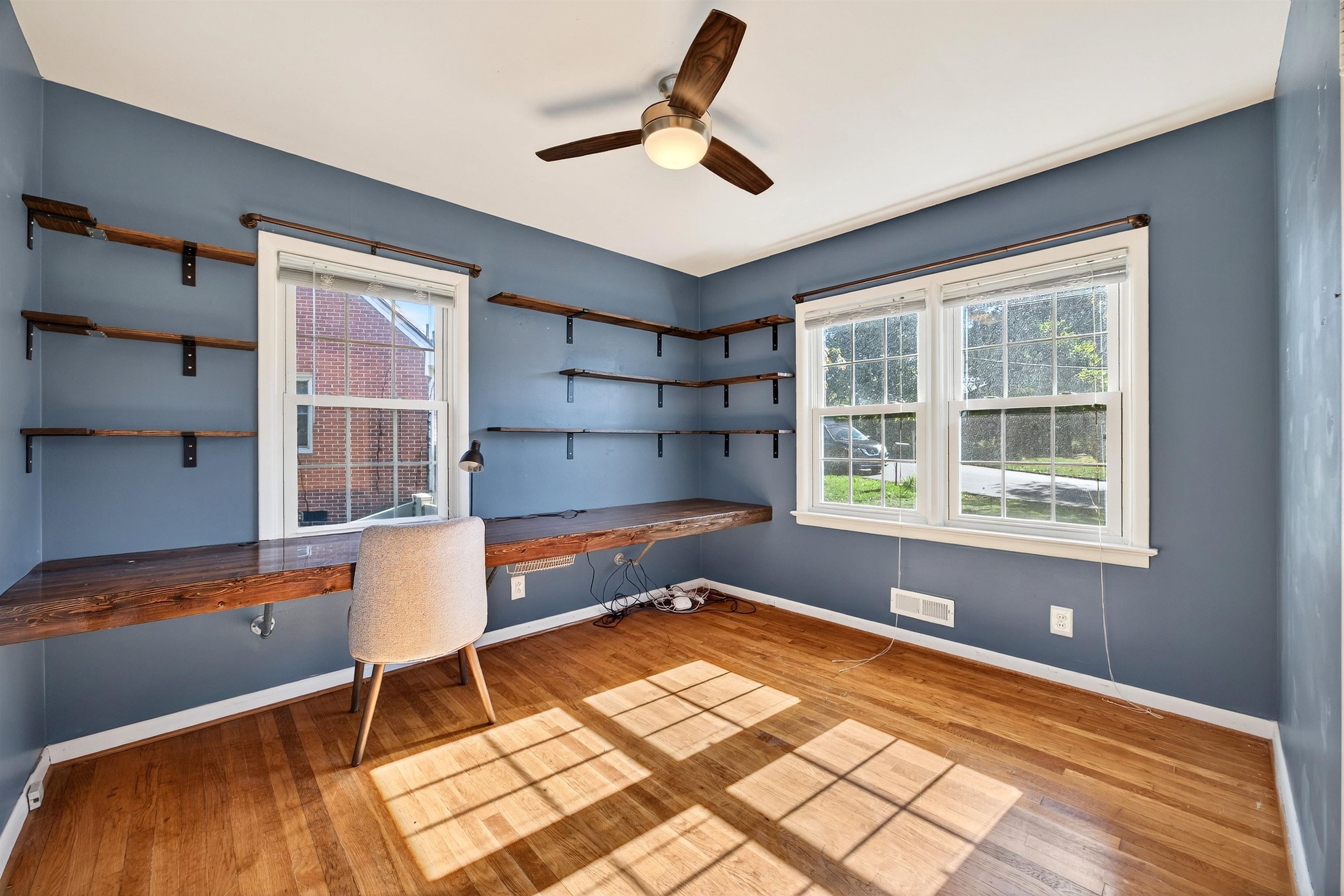 19 N LYNNHAVEN DR, STAUNTON, Virginia 24401, 4 Bedrooms Bedrooms, ,2 BathroomsBathrooms,Residential,19 N LYNNHAVEN DR,670218 MLS # 670218
