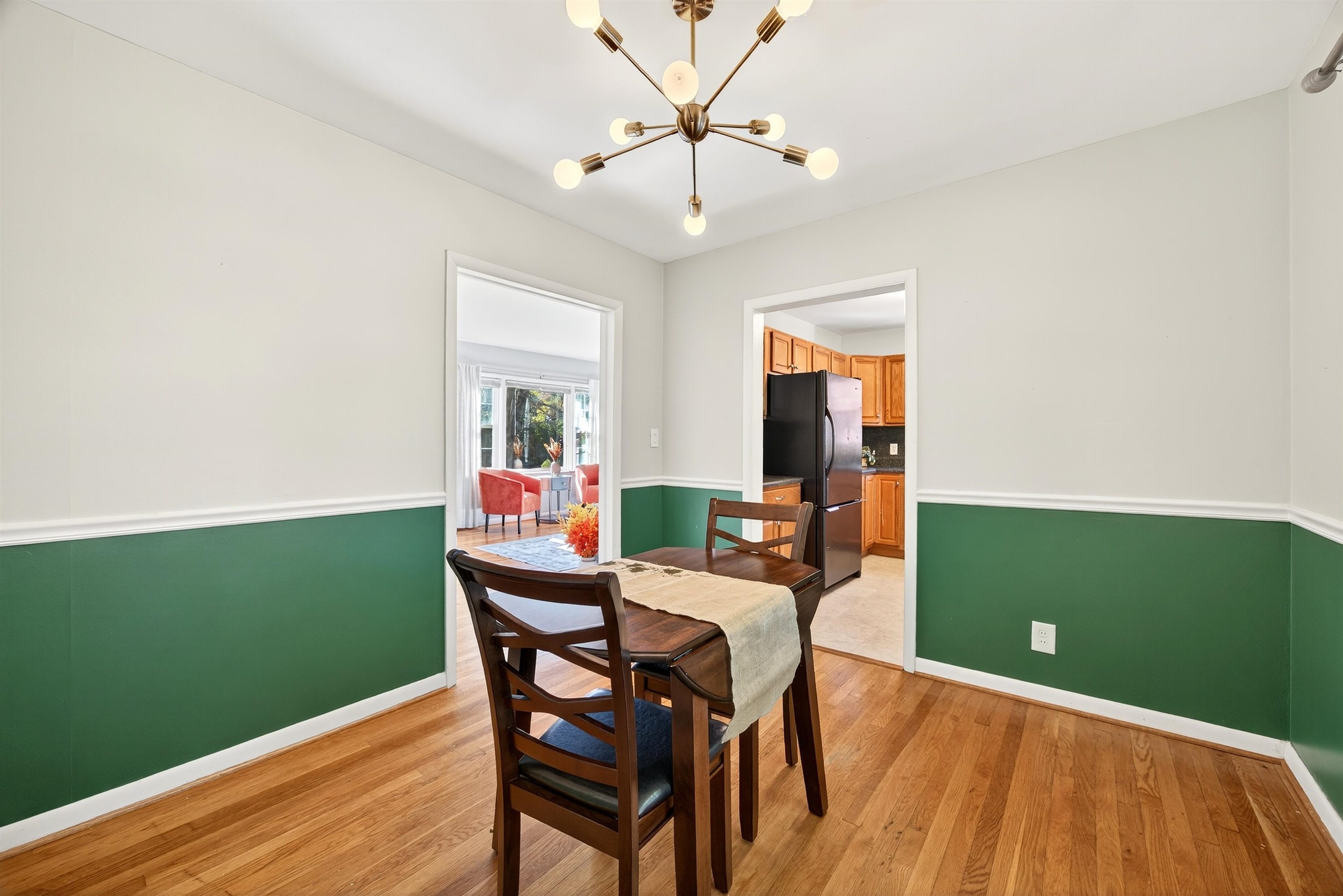 19 N LYNNHAVEN DR, STAUNTON, Virginia 24401, 4 Bedrooms Bedrooms, ,2 BathroomsBathrooms,Residential,19 N LYNNHAVEN DR,670218 MLS # 670218