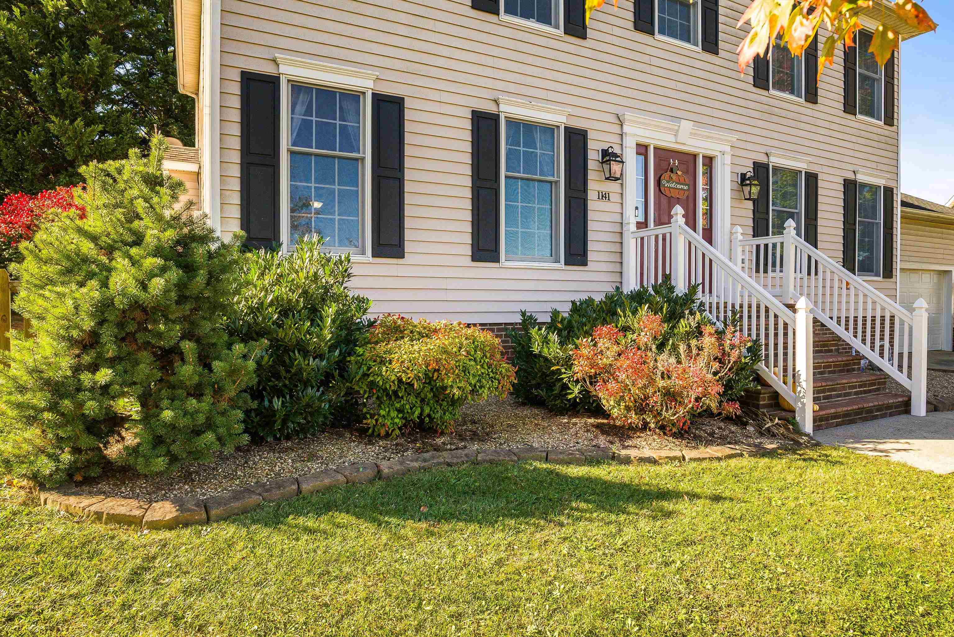 1141 DECCA DR, HARRISONBURG, Virginia 22801, 4 Bedrooms Bedrooms, ,2 BathroomsBathrooms,Residential,1141 DECCA DR,670220 MLS # 670220