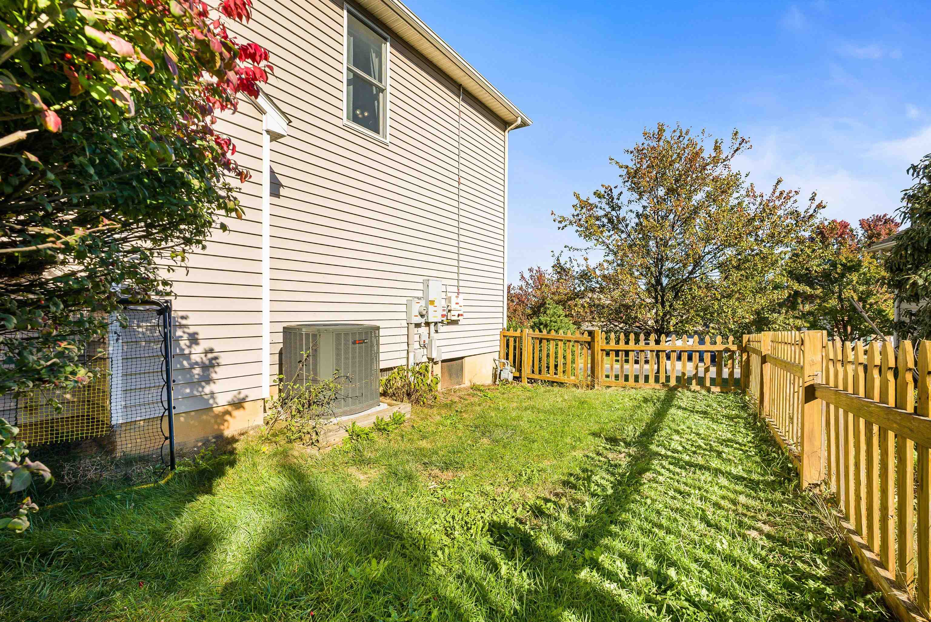 1141 DECCA DR, HARRISONBURG, Virginia 22801, 4 Bedrooms Bedrooms, ,2 BathroomsBathrooms,Residential,1141 DECCA DR,670220 MLS # 670220