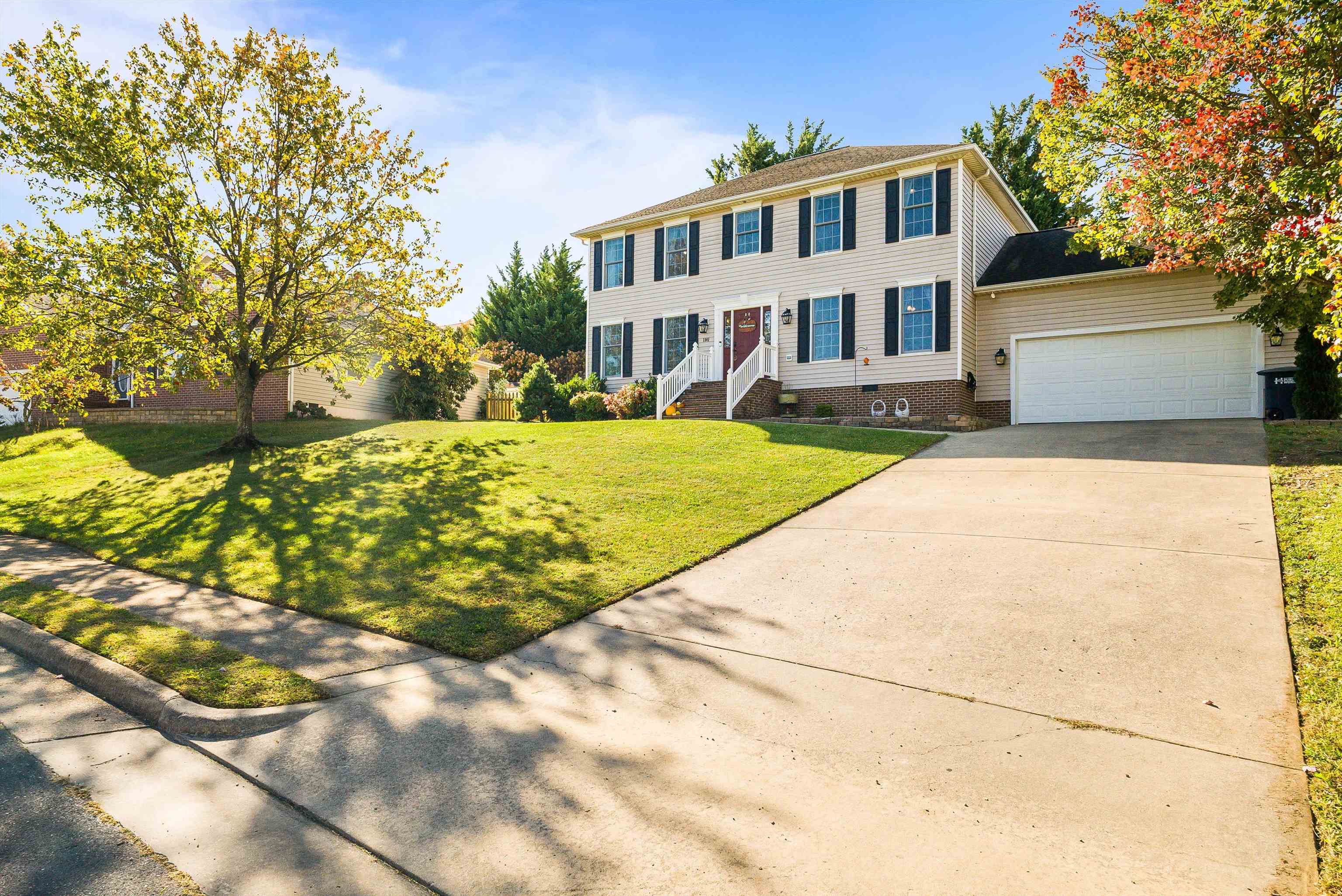 1141 DECCA DR, HARRISONBURG, Virginia 22801, 4 Bedrooms Bedrooms, ,2 BathroomsBathrooms,Residential,1141 DECCA DR,670220 MLS # 670220