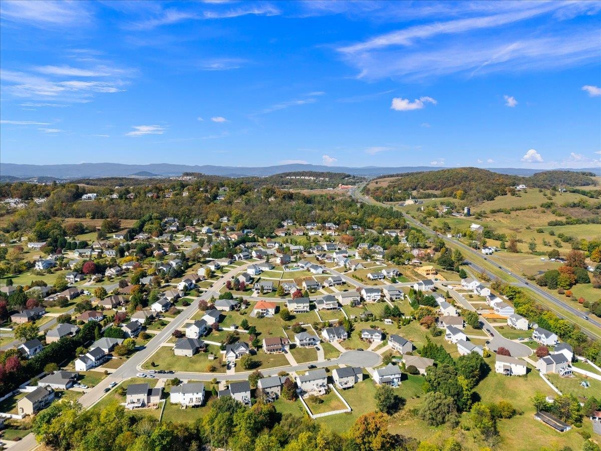 199 DAVID CIR, PENN LAIRD, Virginia 22846, 4 Bedrooms Bedrooms, ,4 BathroomsBathrooms,Residential,199 DAVID CIR,670222 MLS # 670222