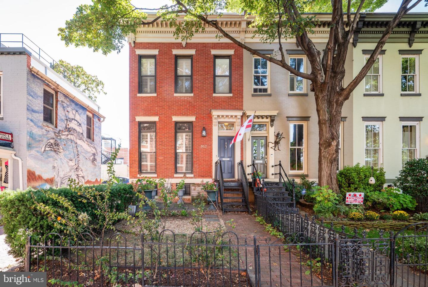912 P ST NW, WASHINGTON, District Of Columbia 20001, 2 Bedrooms Bedrooms, 5 Rooms Rooms,2 BathroomsBathrooms,Residential,For sale,912 P ST NW,DCDC2227282 MLS # DCDC2227282