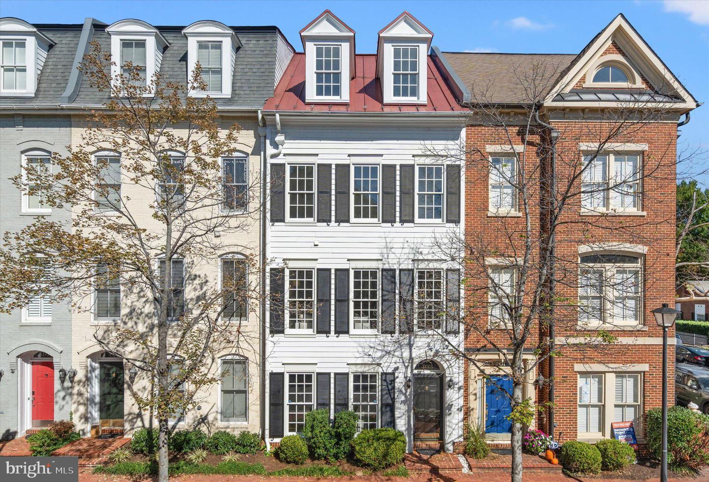 403 PRINCESS ST, ALEXANDRIA, Virginia 22314, 3 Bedrooms Bedrooms, ,3 BathroomsBathrooms,Residential,For sale,403 PRINCESS ST,VAAX2050914 MLS # VAAX2050914