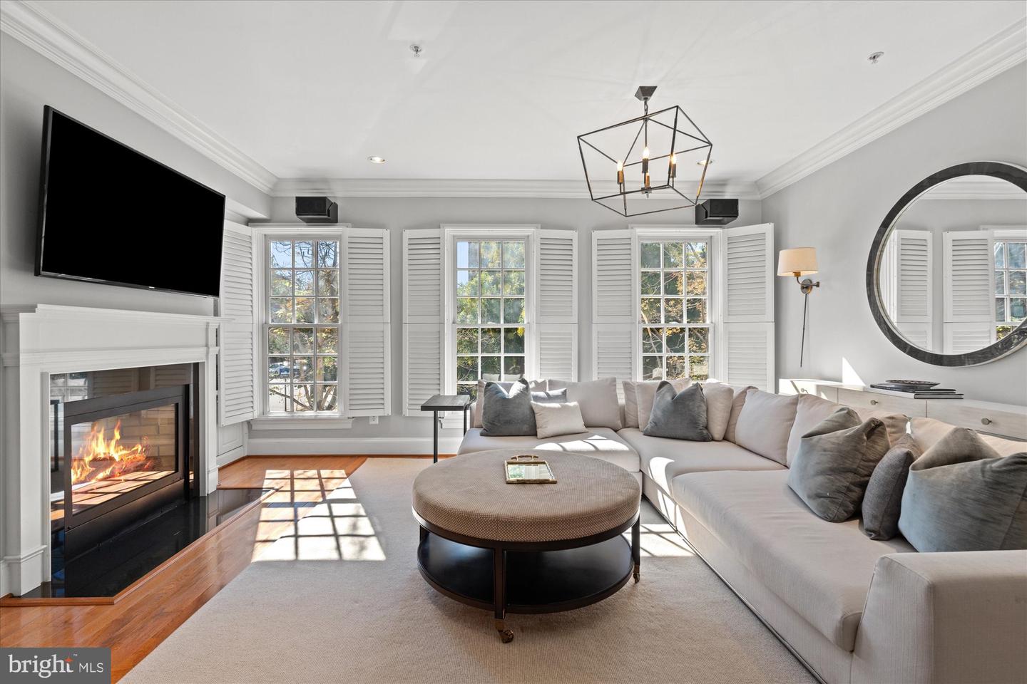 403 PRINCESS ST, ALEXANDRIA, Virginia 22314, 3 Bedrooms Bedrooms, ,3 BathroomsBathrooms,Residential,For sale,403 PRINCESS ST,VAAX2050914 MLS # VAAX2050914
