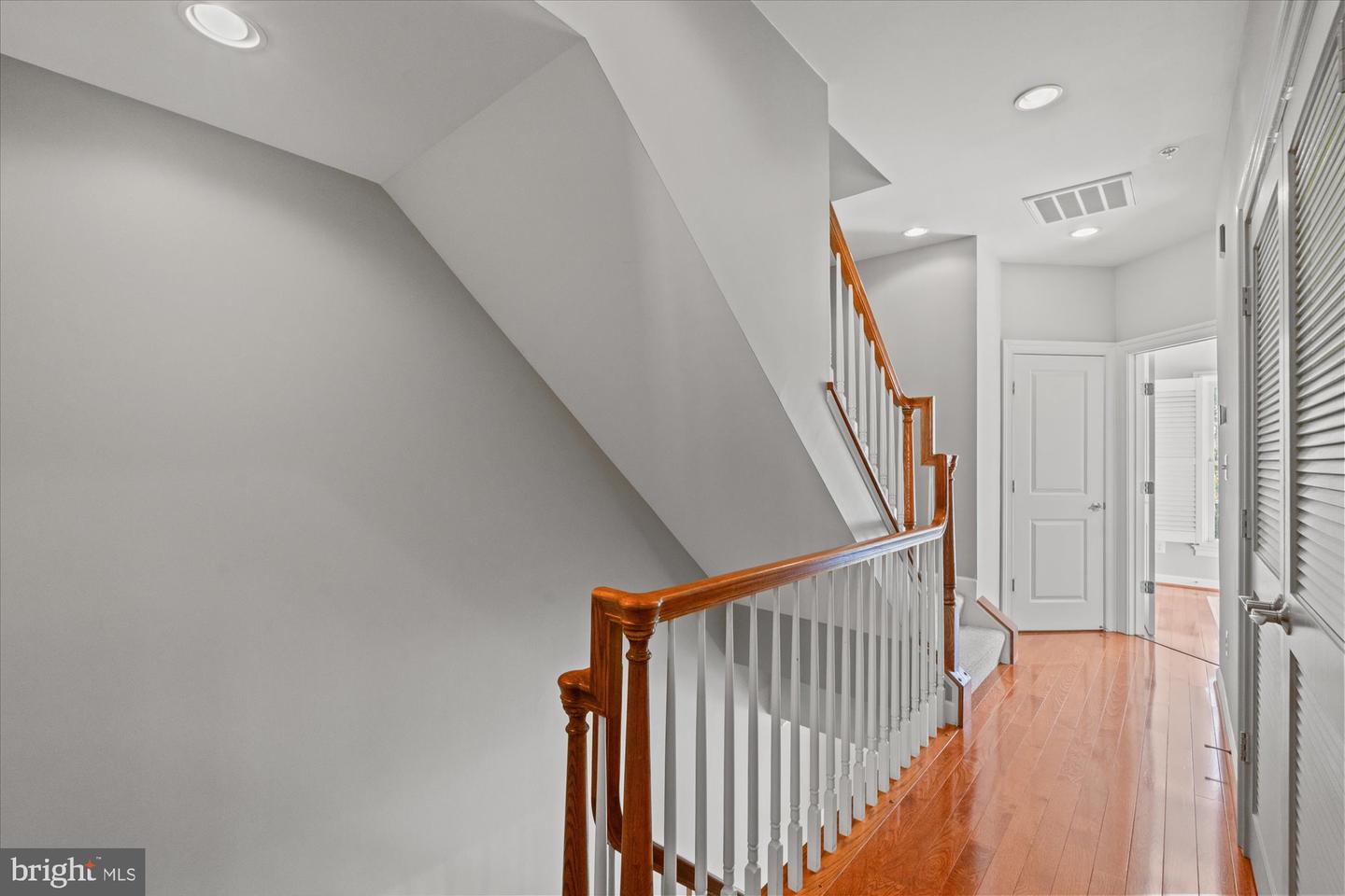 403 PRINCESS ST, ALEXANDRIA, Virginia 22314, 3 Bedrooms Bedrooms, ,3 BathroomsBathrooms,Residential,For sale,403 PRINCESS ST,VAAX2050914 MLS # VAAX2050914
