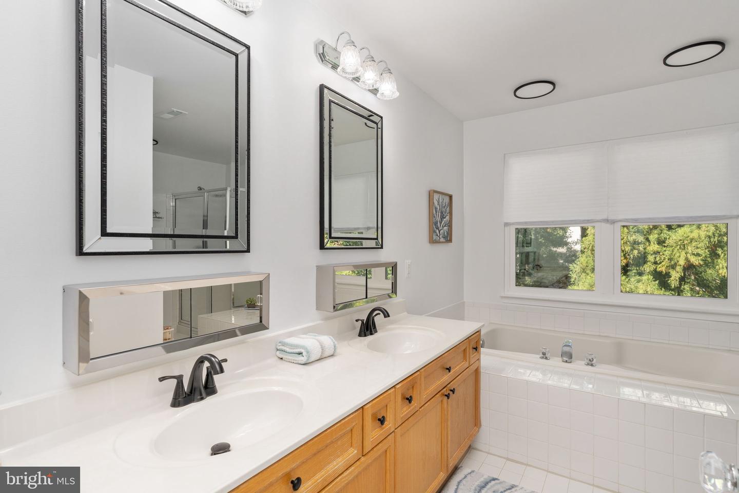 6811 LAKELAND WAY, FREDERICKSBURG, Virginia 22407, 5 Bedrooms Bedrooms, ,3 BathroomsBathrooms,Residential,For sale,6811 LAKELAND WAY,VASP2036974 MLS # VASP2036974