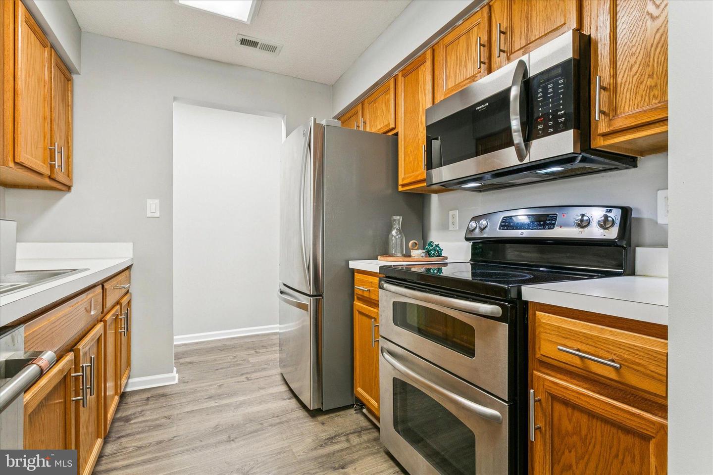 527 FAIRWAY LOOKOUT, WILLIAMSBURG, Virginia 23188, 2 Bedrooms Bedrooms, 5 Rooms Rooms,Residential,For sale,527 FAIRWAY LOOKOUT,VAJC2000542 MLS # VAJC2000542