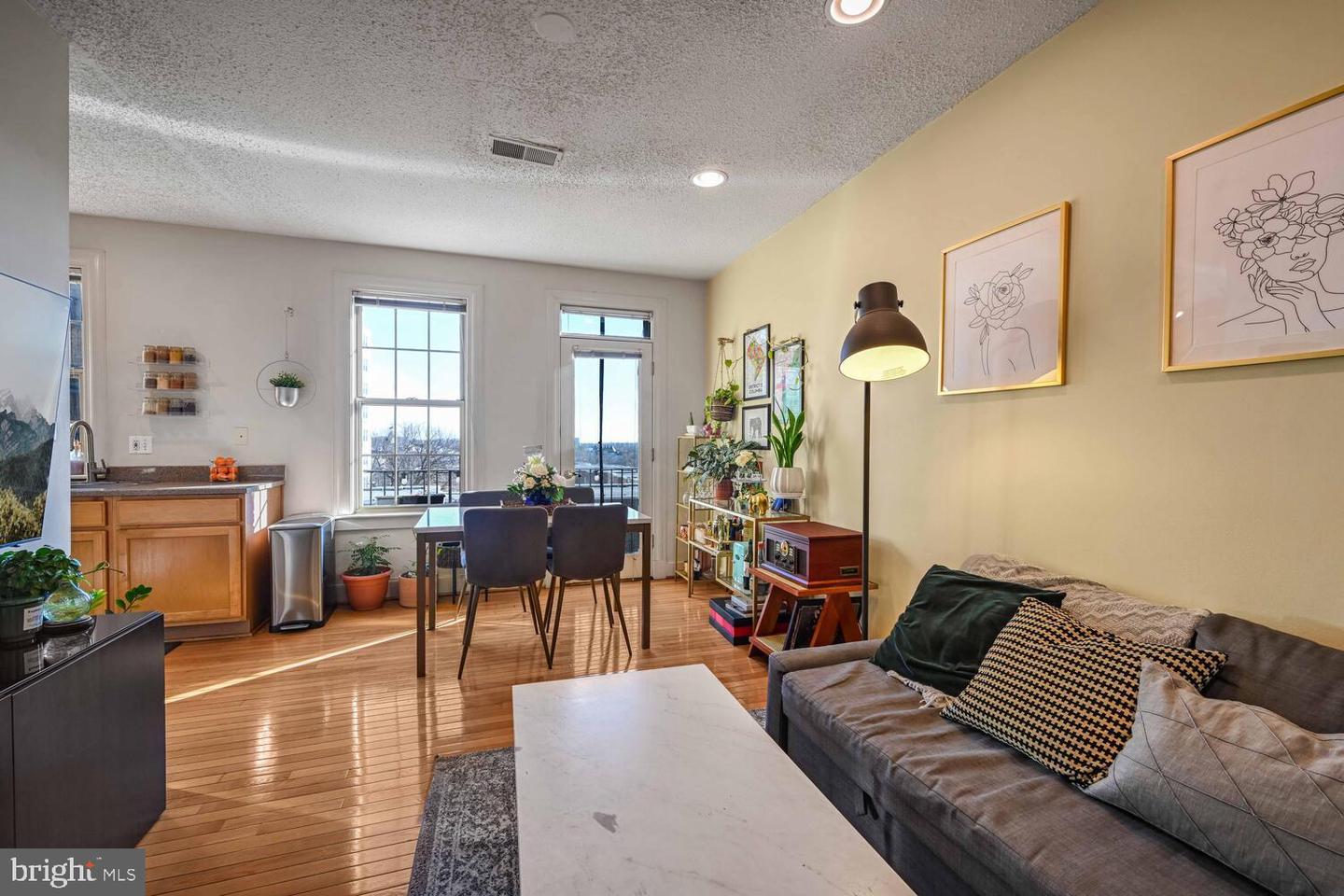 1401 COLUMBIA RD NW #414, WASHINGTON, District Of Columbia 20009, 1 Bedroom Bedrooms, 4 Rooms Rooms,1 BathroomBathrooms,Residential,For sale,1401 COLUMBIA RD NW #414,DCDC2227284 MLS # DCDC2227284