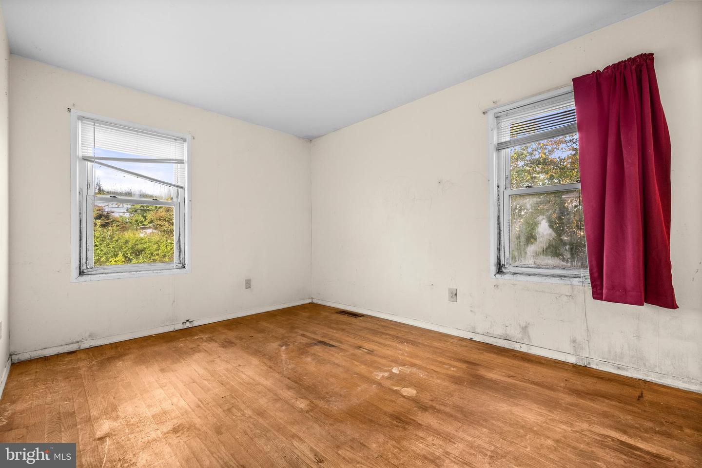418 PATRICK LN, HERNDON, Virginia 20170, 3 Bedrooms Bedrooms, ,1 BathroomBathrooms,Residential,For sale,418 PATRICK LN,VAFX2274668 MLS # VAFX2274668 418 PATRICK LN, HERNDON, Virginia 20170, 3 Bedrooms Bedrooms, ,1 BathroomBathrooms,Residential,For sale,418 PATRICK LN,VAFX2274668 MLS # VAFX2274668