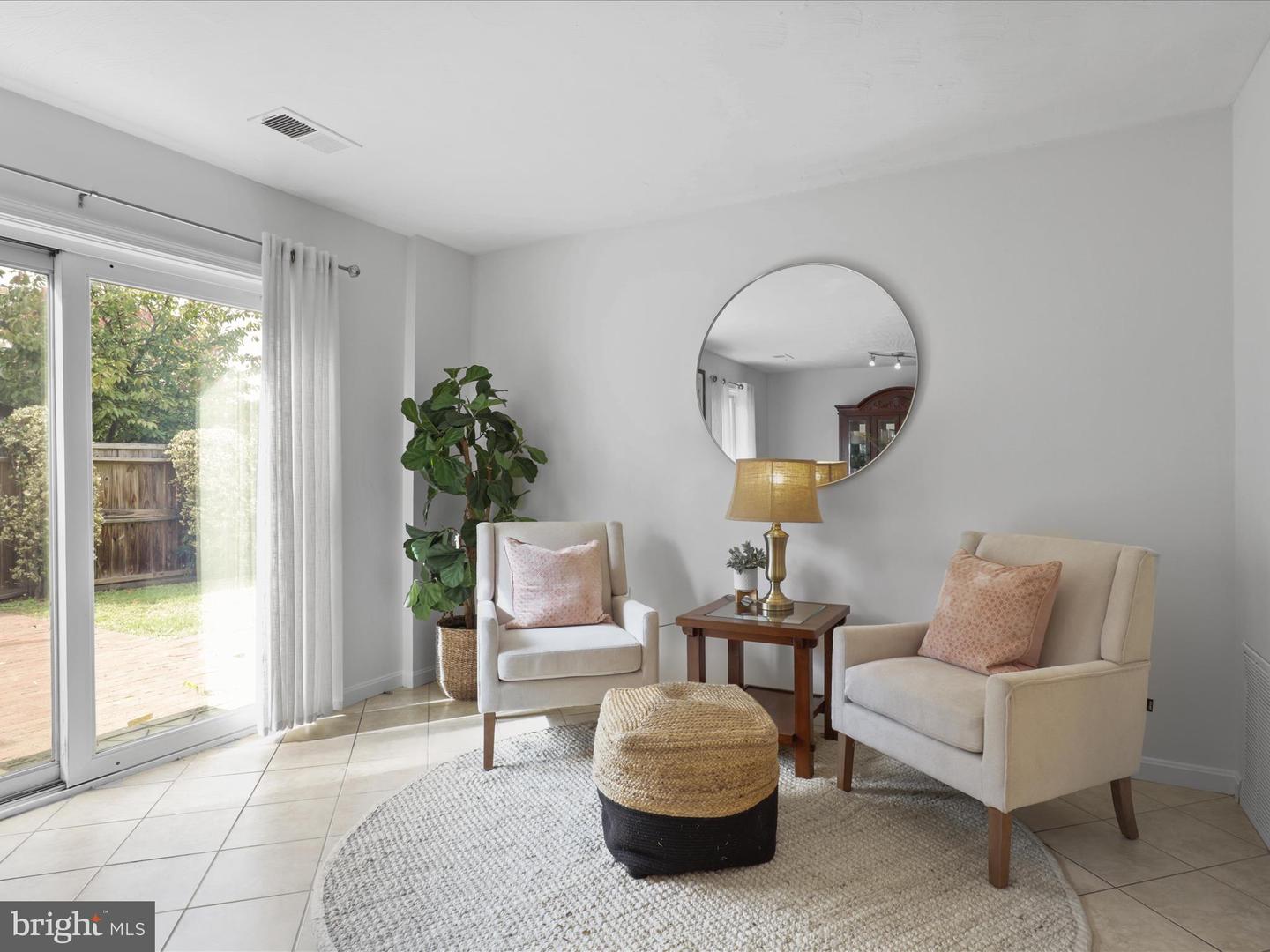 246 STEVENSON SQ N, ALEXANDRIA, Virginia 22304, 4 Bedrooms Bedrooms, ,1 BathroomBathrooms,Residential,For sale,246 STEVENSON SQ N,VAAX2050880 MLS # VAAX2050880