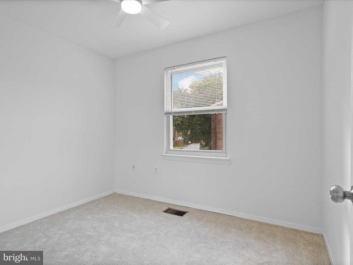 246 STEVENSON SQ N, ALEXANDRIA, Virginia 22304, 4 Bedrooms Bedrooms, ,1 BathroomBathrooms,Residential,For sale,246 STEVENSON SQ N,VAAX2050880 MLS # VAAX2050880