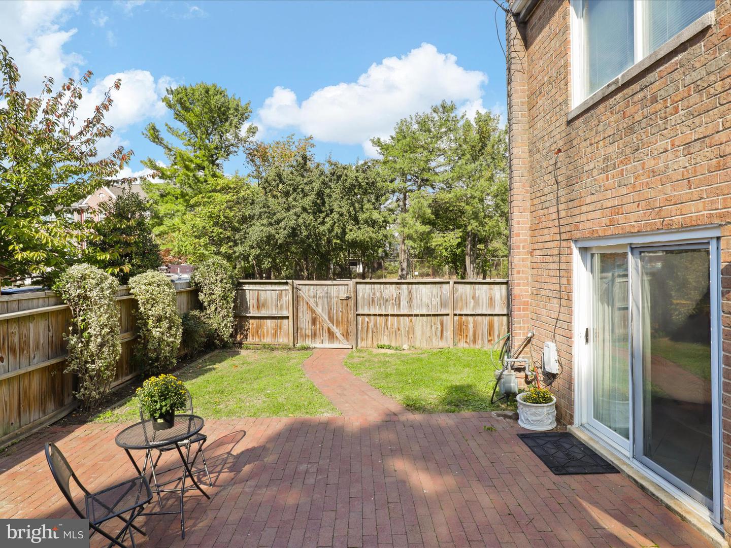 246 STEVENSON SQ N, ALEXANDRIA, Virginia 22304, 4 Bedrooms Bedrooms, ,1 BathroomBathrooms,Residential,For sale,246 STEVENSON SQ N,VAAX2050880 MLS # VAAX2050880