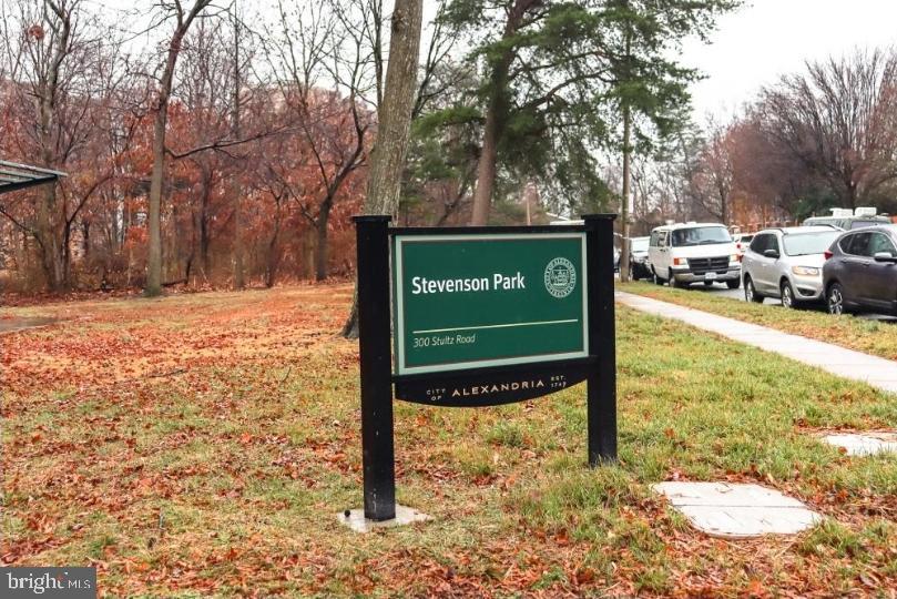 246 STEVENSON SQ N, ALEXANDRIA, Virginia 22304, 4 Bedrooms Bedrooms, ,1 BathroomBathrooms,Residential,For sale,246 STEVENSON SQ N,VAAX2050880 MLS # VAAX2050880