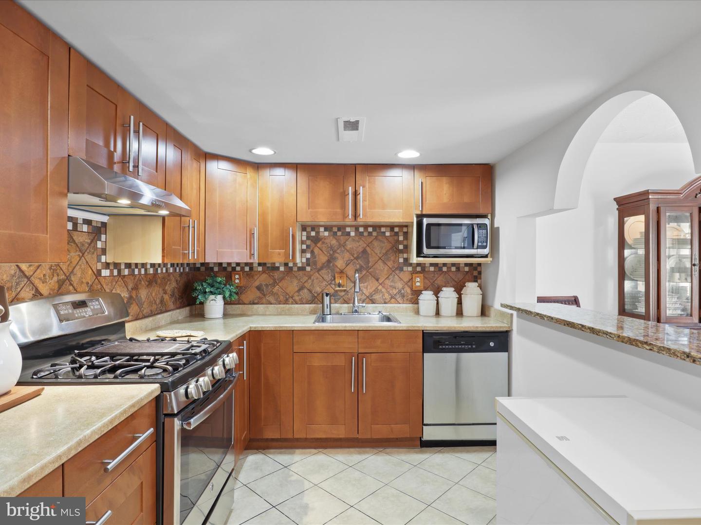 246 STEVENSON SQ N, ALEXANDRIA, Virginia 22304, 4 Bedrooms Bedrooms, ,1 BathroomBathrooms,Residential,For sale,246 STEVENSON SQ N,VAAX2050880 MLS # VAAX2050880