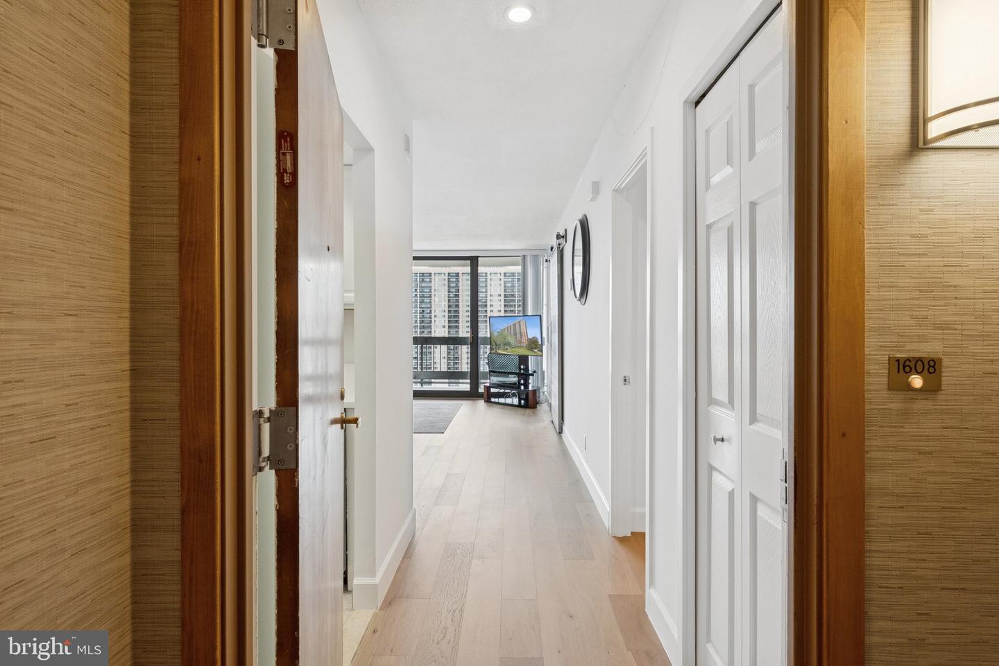 5505 SEMINARY RD #1608N, FALLS CHURCH, Virginia 22041, 1 Bedroom Bedrooms, ,1 BathroomBathrooms,Residential,For sale,5505 SEMINARY RD #1608N,VAFX2274678 MLS # VAFX2274678