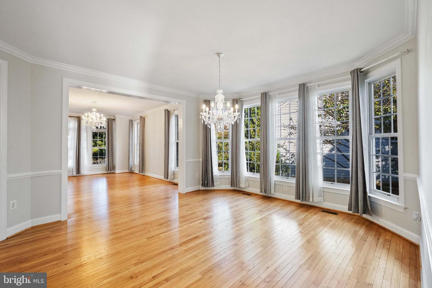 2393 WATTERS GLEN CT, FALLS CHURCH, Virginia 22043, 4 Bedrooms Bedrooms, ,4 BathroomsBathrooms,Residential,For sale,2393 WATTERS GLEN CT,VAFX2274750 MLS # VAFX2274750