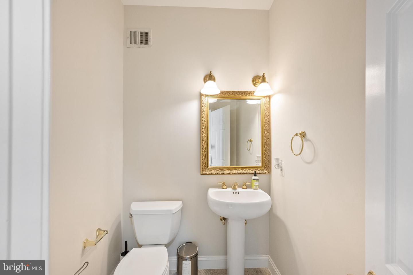 2393 WATTERS GLEN CT, FALLS CHURCH, Virginia 22043, 4 Bedrooms Bedrooms, ,4 BathroomsBathrooms,Residential,For sale,2393 WATTERS GLEN CT,VAFX2274750 MLS # VAFX2274750