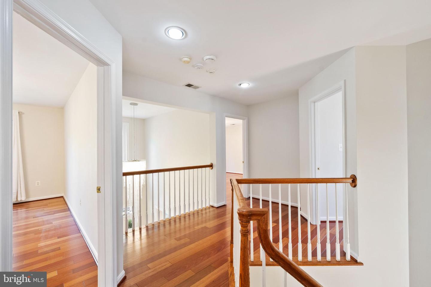 2393 WATTERS GLEN CT, FALLS CHURCH, Virginia 22043, 4 Bedrooms Bedrooms, ,4 BathroomsBathrooms,Residential,For sale,2393 WATTERS GLEN CT,VAFX2274750 MLS # VAFX2274750