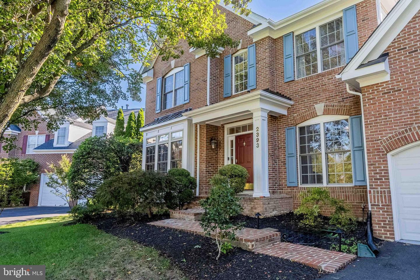 2393 WATTERS GLEN CT, FALLS CHURCH, Virginia 22043, 4 Bedrooms Bedrooms, ,4 BathroomsBathrooms,Residential,For sale,2393 WATTERS GLEN CT,VAFX2274750 MLS # VAFX2274750