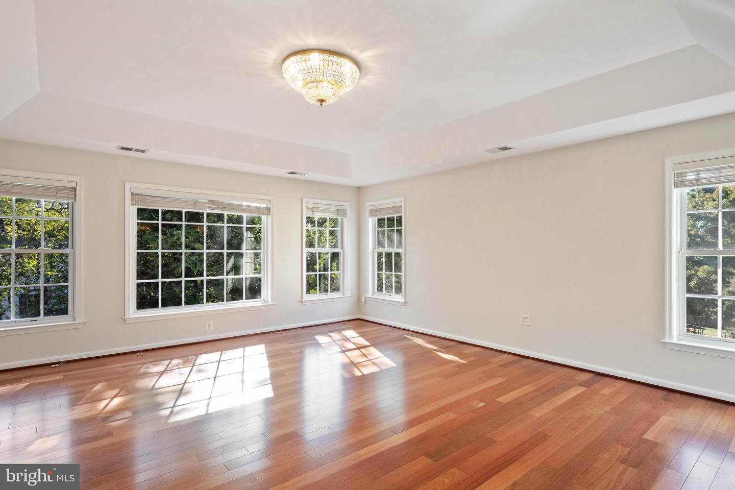 2393 WATTERS GLEN CT, FALLS CHURCH, Virginia 22043, 4 Bedrooms Bedrooms, ,4 BathroomsBathrooms,Residential,For sale,2393 WATTERS GLEN CT,VAFX2274750 MLS # VAFX2274750