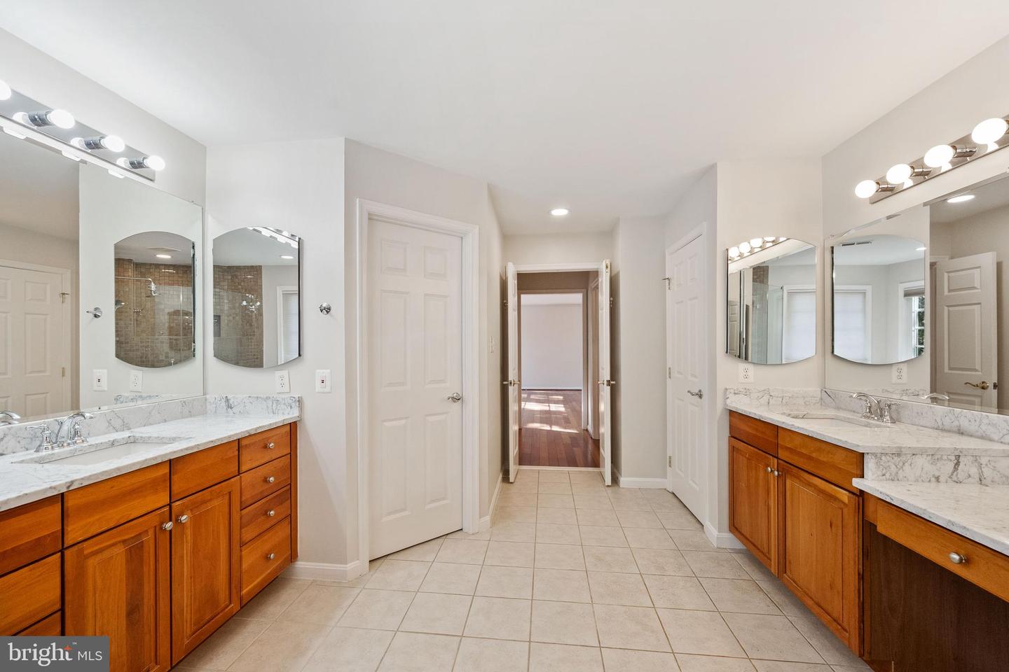 2393 WATTERS GLEN CT, FALLS CHURCH, Virginia 22043, 4 Bedrooms Bedrooms, ,4 BathroomsBathrooms,Residential,For sale,2393 WATTERS GLEN CT,VAFX2274750 MLS # VAFX2274750