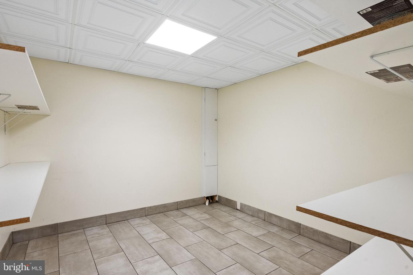 2393 WATTERS GLEN CT, FALLS CHURCH, Virginia 22043, 4 Bedrooms Bedrooms, ,4 BathroomsBathrooms,Residential,For sale,2393 WATTERS GLEN CT,VAFX2274750 MLS # VAFX2274750