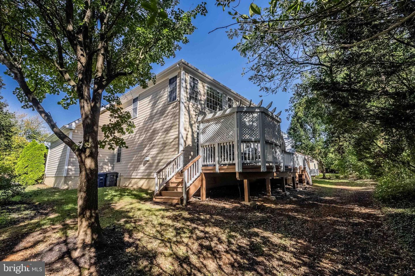 2393 WATTERS GLEN CT, FALLS CHURCH, Virginia 22043, 4 Bedrooms Bedrooms, ,4 BathroomsBathrooms,Residential,For sale,2393 WATTERS GLEN CT,VAFX2274750 MLS # VAFX2274750