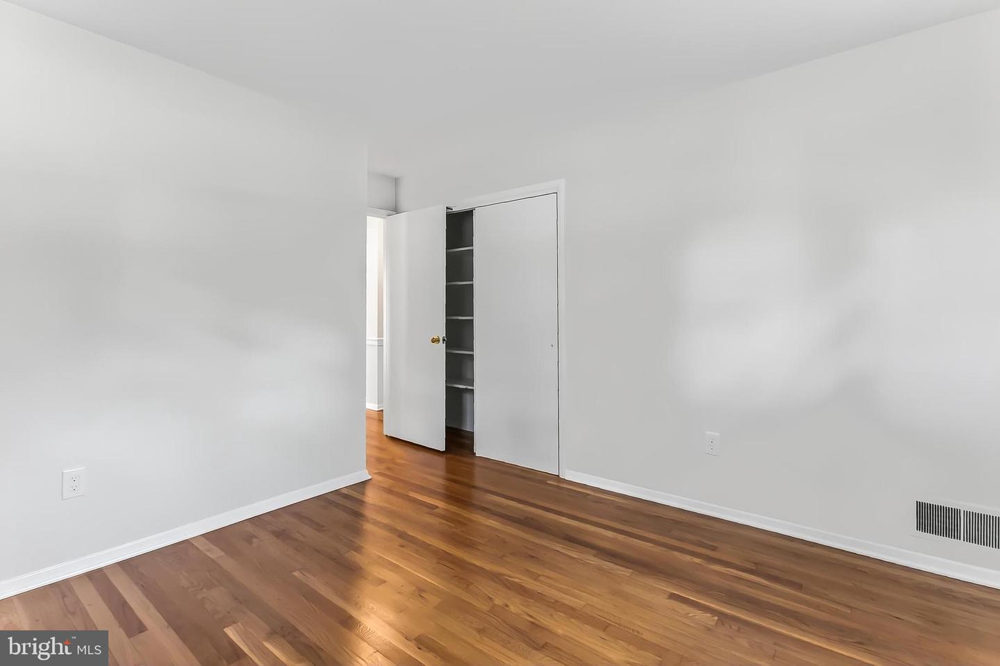 6824 CONSTANCE DR, SPRINGFIELD, Virginia 22150, 3 Bedrooms Bedrooms, ,2 BathroomsBathrooms,Residential,For sale,6824 CONSTANCE DR,VAFX2274786 MLS # VAFX2274786