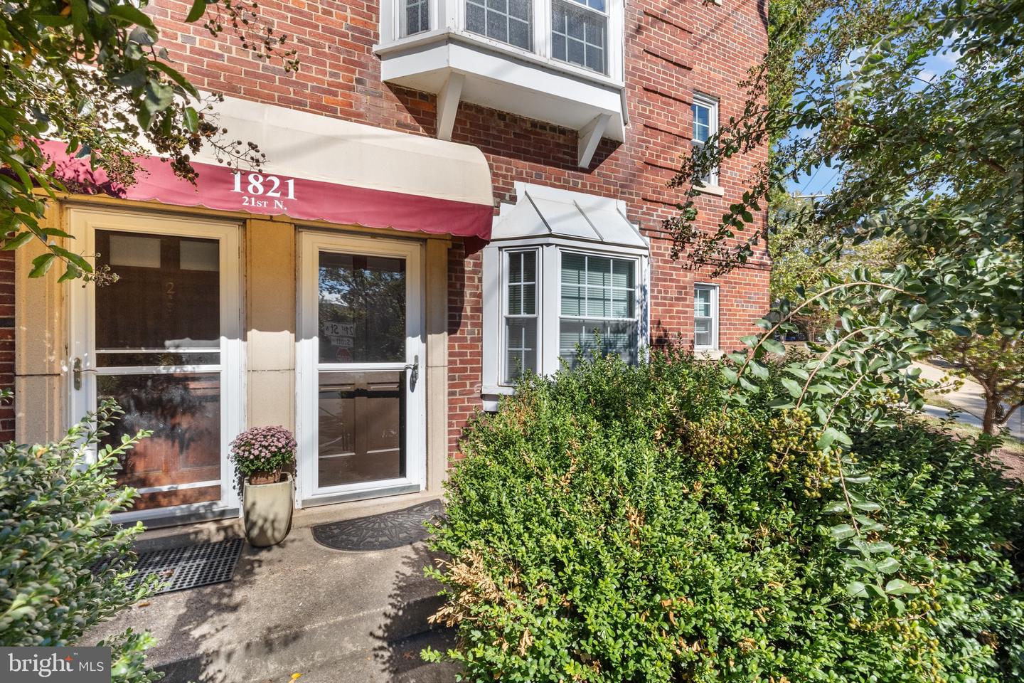 1821 21ST ST N #1, ARLINGTON, Virginia 22209, 4 Rooms Rooms,1 BathroomBathrooms,Residential,For sale,1821 21ST ST N #1,VAAR2065018 MLS # VAAR2065018