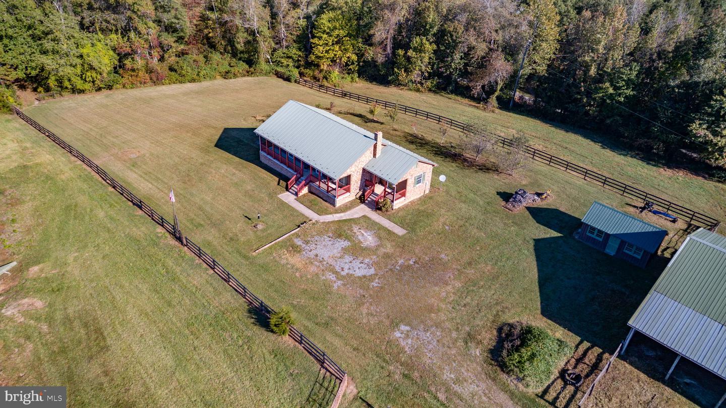 271 POPLAR RD, FREDERICKSBURG, Virginia 22406, 2 Bedrooms Bedrooms, ,2 BathroomsBathrooms,Residential,For sale,271 POPLAR RD,VAST2043572 MLS # VAST2043572