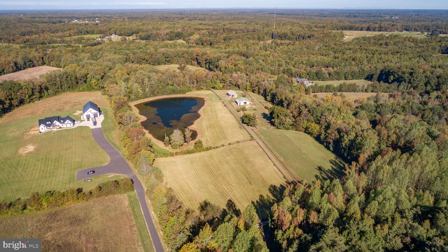 271 POPLAR RD, FREDERICKSBURG, Virginia 22406, 2 Bedrooms Bedrooms, ,2 BathroomsBathrooms,Residential,For sale,271 POPLAR RD,VAST2043572 MLS # VAST2043572