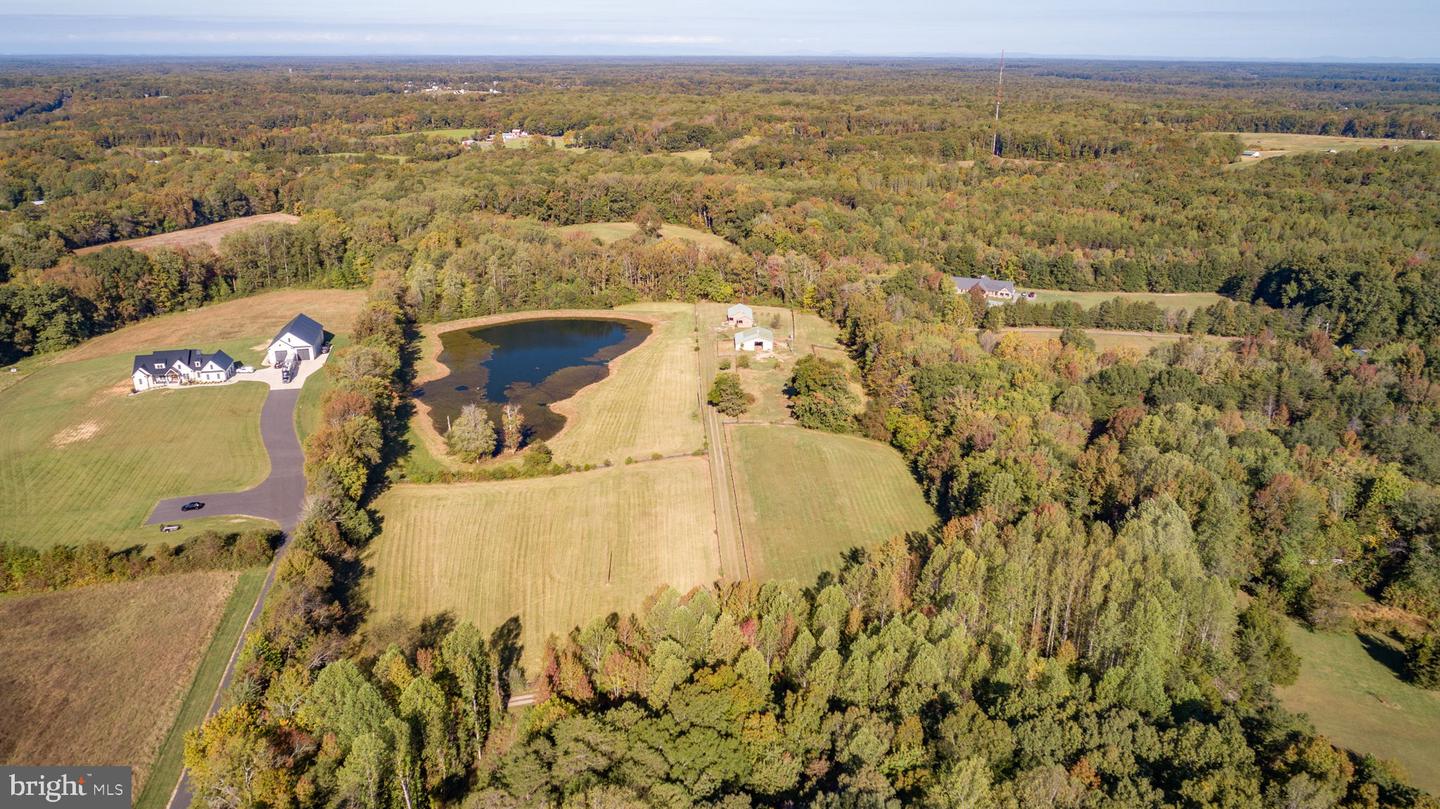 271 POPLAR RD, FREDERICKSBURG, Virginia 22406, 2 Bedrooms Bedrooms, ,2 BathroomsBathrooms,Residential,For sale,271 POPLAR RD,VAST2043572 MLS # VAST2043572