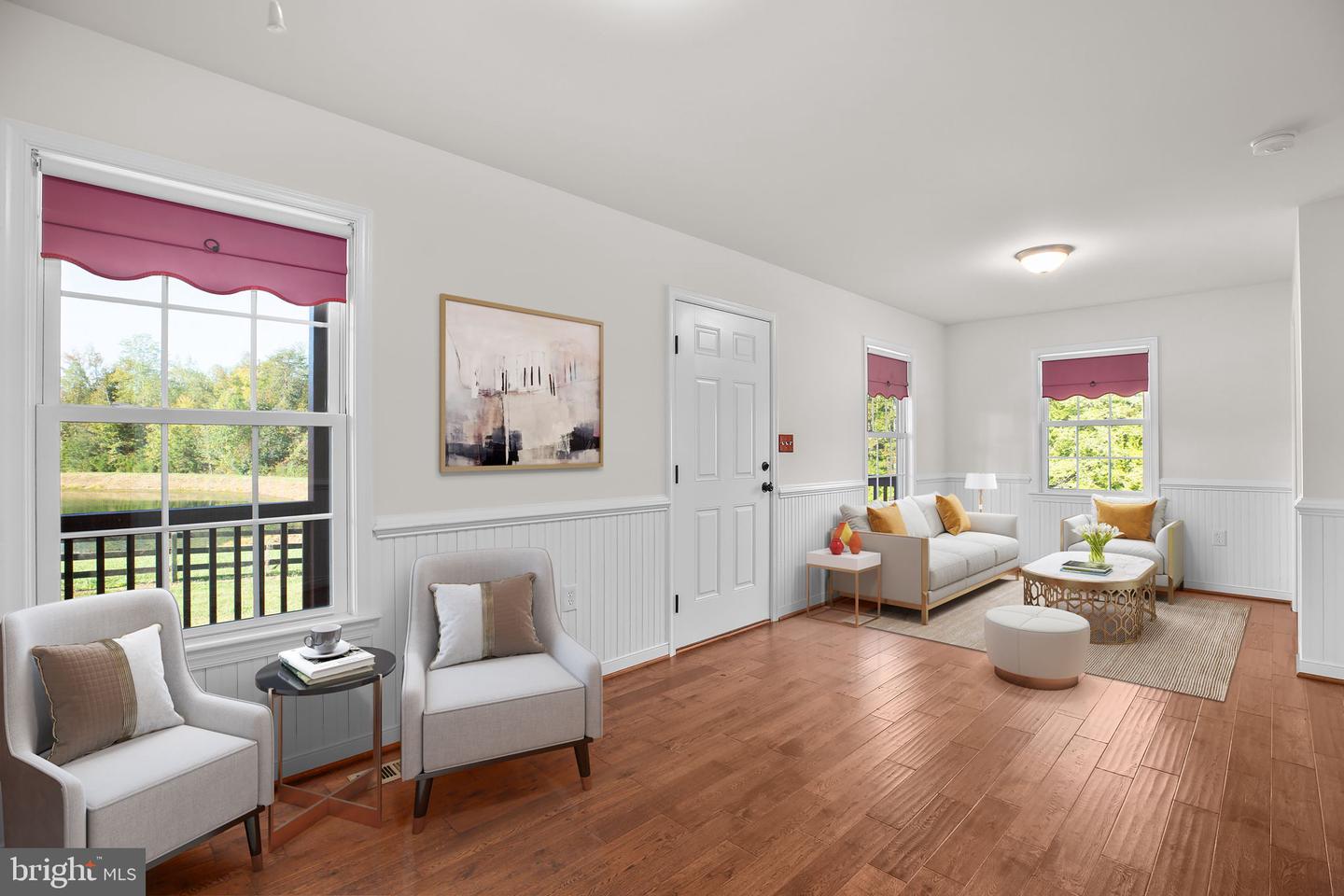 271 POPLAR RD, FREDERICKSBURG, Virginia 22406, 2 Bedrooms Bedrooms, ,2 BathroomsBathrooms,Residential,For sale,271 POPLAR RD,VAST2043572 MLS # VAST2043572