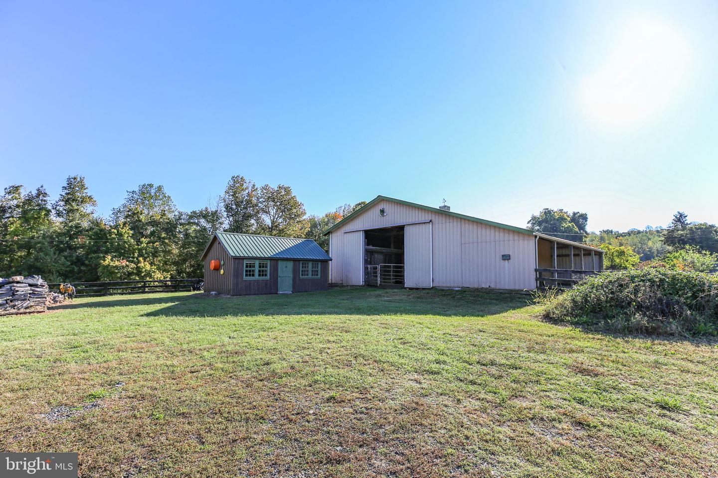271 POPLAR RD, FREDERICKSBURG, Virginia 22406, 2 Bedrooms Bedrooms, ,2 BathroomsBathrooms,Residential,For sale,271 POPLAR RD,VAST2043572 MLS # VAST2043572
