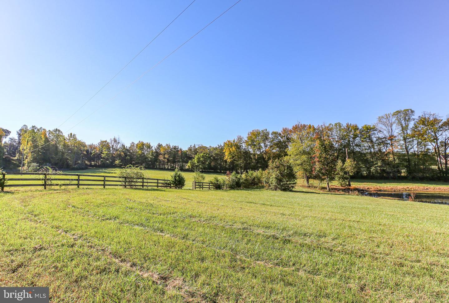 271 POPLAR RD, FREDERICKSBURG, Virginia 22406, 2 Bedrooms Bedrooms, ,2 BathroomsBathrooms,Residential,For sale,271 POPLAR RD,VAST2043572 MLS # VAST2043572