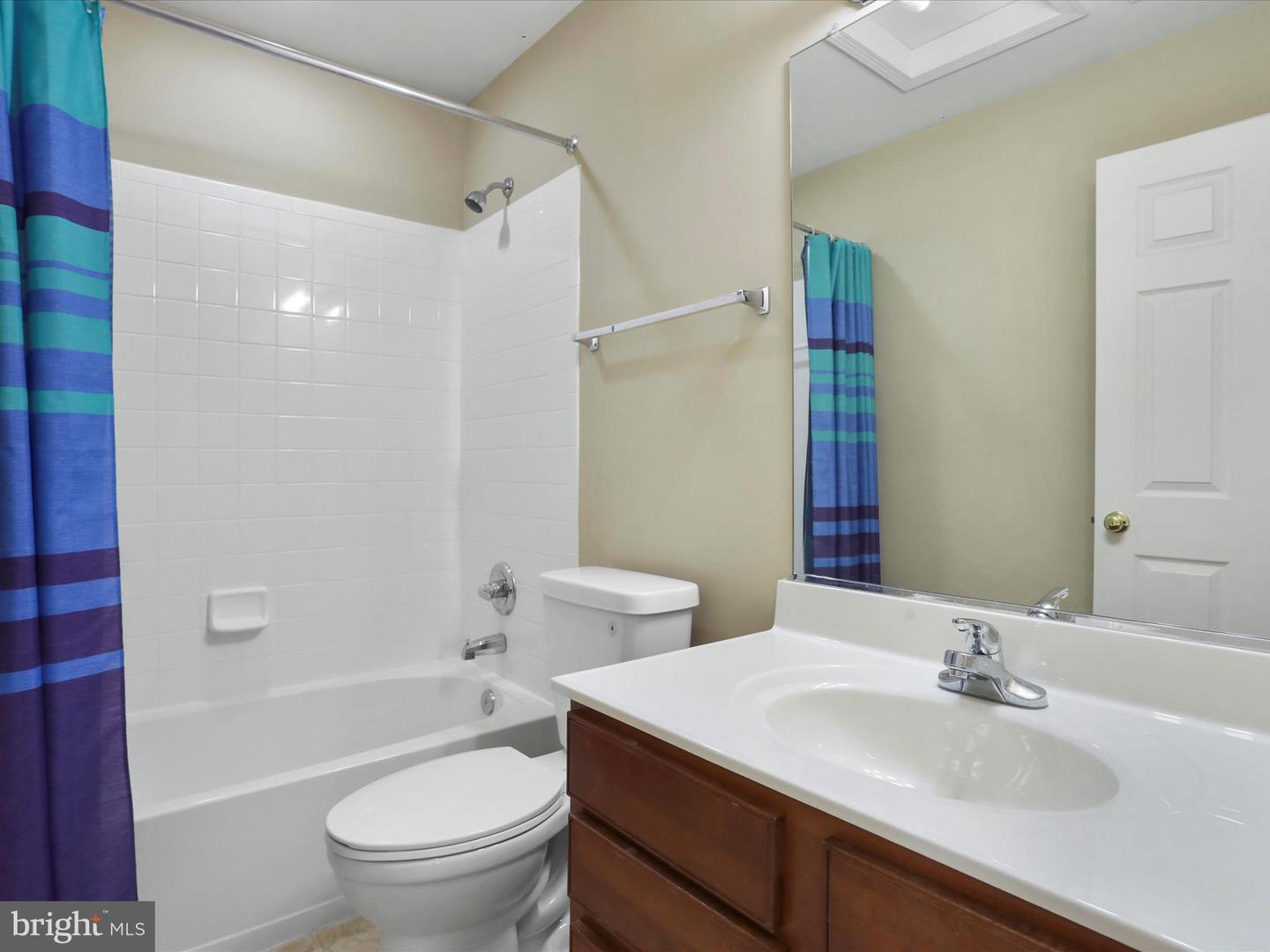 187 OXBOW DR, STRASBURG, Virginia 22657, 3 Bedrooms Bedrooms, ,3 BathroomsBathrooms,Residential,For sale,187 OXBOW DR,VASH2012800 MLS # VASH2012800